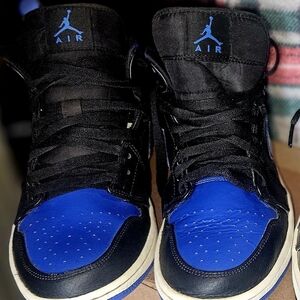 Nike Air Athletic Shoes Black and Blue Duo